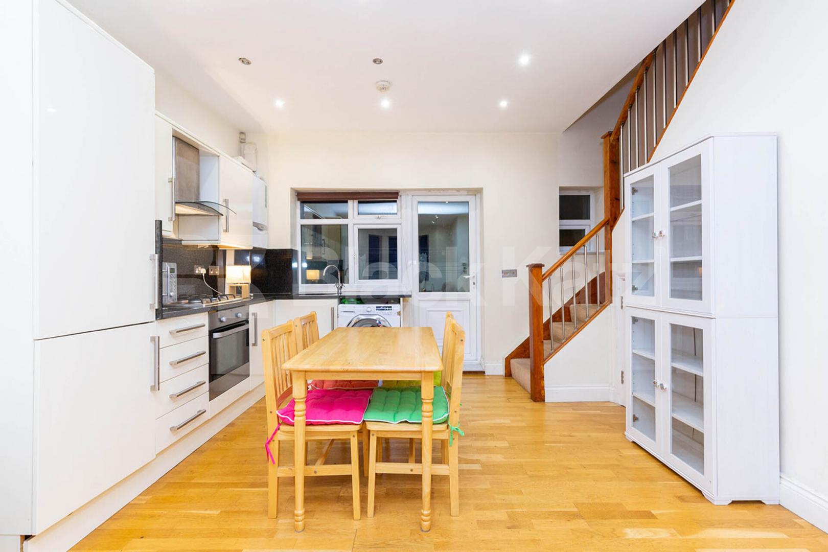 			3 Bedroom, 1 bath, 1 reception House			 Seymour Road, Harringay 